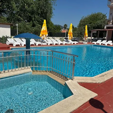 Hotel Nehir 2*